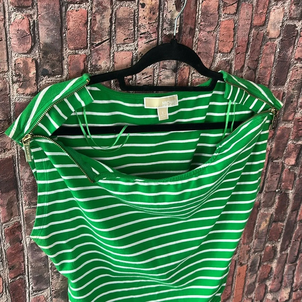 Michael Kors Green Ruched Cap Sleeve Muscle Tee size women’s large
